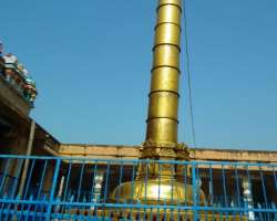 The temple is known for the pillar of gold inside the premises.